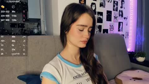 Alivia online show from 12-15-25, 10:08