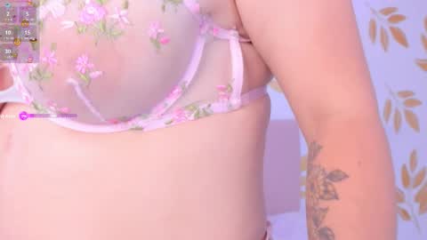 Snapshot of alix_bay chatting on 11-13-25, 08:52 Alix online show from 11-13-25, 08:52