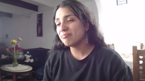 Alix online show from 02-10-25, 02:19