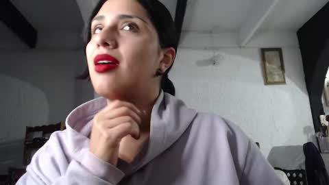 Alix online show from 03-05-25, 01:31