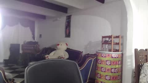 Alix online show from 03-07-25, 05:51