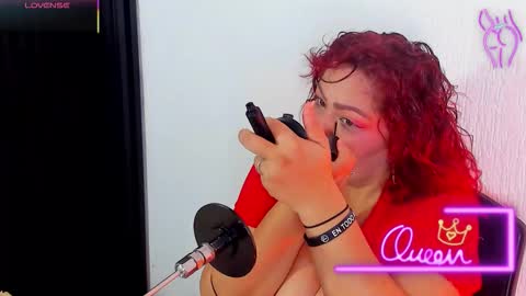 Snapshot of aliyahsstone chatting on 01-12-26, 11:48 Aliyahs stone online show from 01-12-26, 11:48