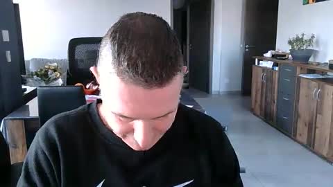 Snapshot of allan57000 chatting on 01-07-26, 08:39 allan57000 online show from 01-07-26, 08:39