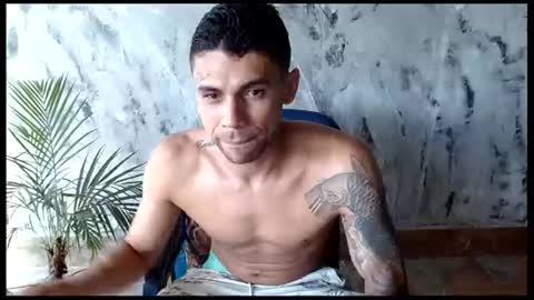Snapshot of allanbarreto chatting on 06-18-26, 05:39 Allan online show from 06-18-26, 05:39