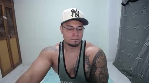 Snapshot of allen_ferrer10 chatting on 01-10-26, 09:00 allen_ferrer10 online show from 01-10-26, 09:00