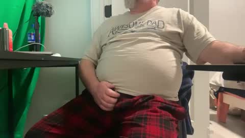 Allergictolove online show from 01-23-25, 12:35