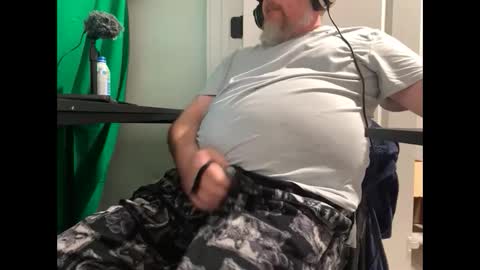 Allergictolove online show from 03-05-25, 12:27