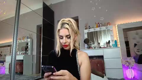 Snapshot of allesya23 chatting on 09-15-25, 07:03 onlyfansallesya23 online show from 09-15-25, 07:03