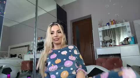 Snapshot of allesya23 chatting on 11-13-25, 11:09 onlyfansallesya23 online show from 11-13-25, 11:09