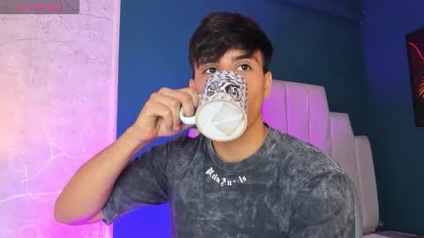 Allex online show from 12-16-25, 03:44