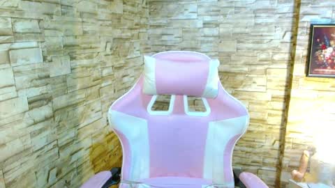 Lavinia  online show from 04-06-26, 04:46