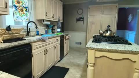 wishlist on bio online show from 04-17-26, 06:22