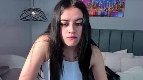 Snapshot of alli_cooper chatting on 05-06-26, 11:26 Ali online show from 05-06-26, 11:26