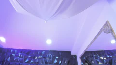 Snapshot of allicerosero chatting on 03-27-26, 05:46 Allice online show from 03-27-26, 05:46