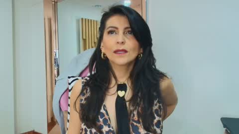 Aliie  online show from 09-26-25, 11:58