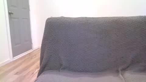 alliebearx online show from 02-11-25, 04:56