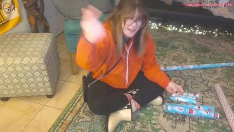 Snapshot of allieberrybb chatting on 12-18-24, 07:08 bb online show from 12-18-24, 07:08