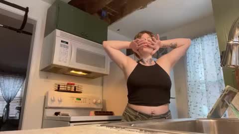 Snapshot of allieberrybb chatting on 01-10-25, 09:20 bb online show from 01-10-25, 09:20