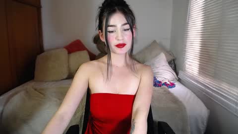 Snapshot of allierose_ chatting on 12-03-24, 07:11 Allie online show from 12-03-24, 07:11