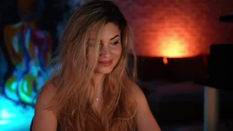 Snapshot of alliesynns chatting on 02-26-25, 04:36 Allie online show from 02-26-25, 04:36