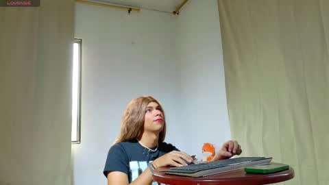 Alliison Foxx online show from 04-25-26, 12:52