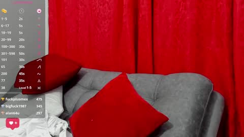 Snapshot of allison0724 chatting on 12-30-24, 04:20 online show from 12-30-24, 04:20