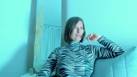 Snapshot of allison_01stone chatting on 01-10-26, 09:52 Allison online show from 01-10-26, 09:52