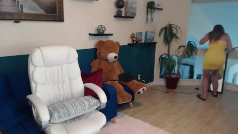 Alli online show from 10-28-25, 07:05