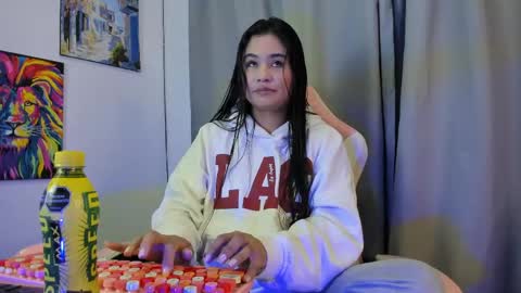 Snapshot of allison_love chatting on 06-07-26, 12:37 allison online show from 06-07-26, 12:37
