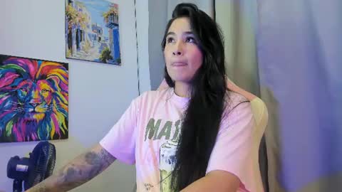 Snapshot of allison_love chatting on 06-18-26, 07:19 allison online show from 06-18-26, 07:19
