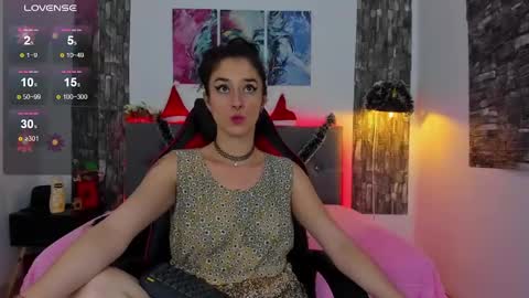 Snapshot of allison_sc chatting on 12-09-24, 08:23 Allison sc online show from 12-09-24, 08:23