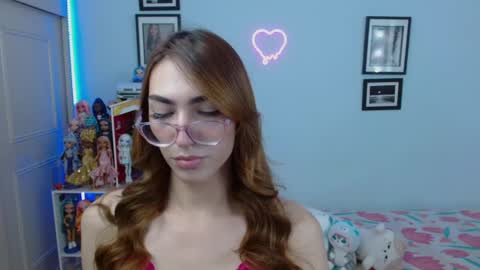 Snapshot of allisonblossom chatting on 02-28-25, 04:10 online show from 02-28-25, 04:10