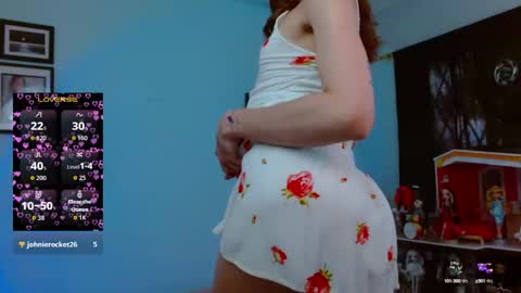 Snapshot of allisonblossom chatting on 10-16-25, 07:26 online show from 10-16-25, 07:26