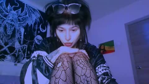 Snapshot of allisondeetz chatting on 03-15-26, 08:48 Alis online show from 03-15-26, 08:48