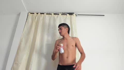 Snapshot of allisonjustingb chatting on 01-09-25, 12:52 AllisonJustin online show from 01-09-25, 12:52