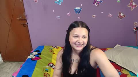 Snapshot of allisonn_smith18 chatting on 11-29-25, 04:15 Alisson online show from 11-29-25, 04:15