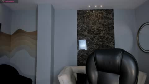 Allison Rogers online show from 11-05-25, 02:55