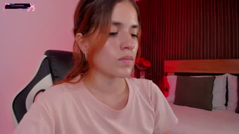 Snapshot of alliss_ginger_ chatting on 06-12-26, 09:03 A L L I S S online show from 06-12-26, 09:03