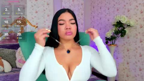 Snapshot of allissonjames chatting on 11-14-25, 11:53 Allisson online show from 11-14-25, 11:53