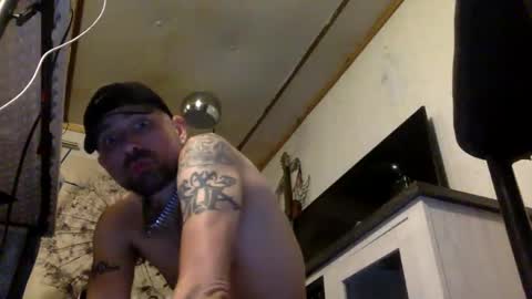 Snapshot of allitrunnin chatting on 09-28-25, 09:03 allitrunnin online show from 09-28-25, 09:03