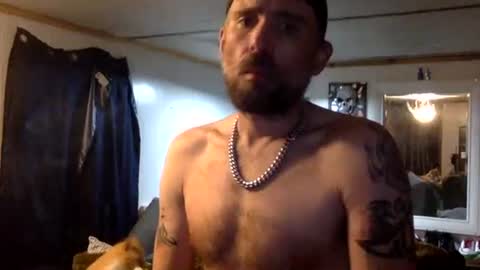 Snapshot of allitrunnin chatting on 12-18-25, 06:52 allitrunnin online show from 12-18-25, 06:52