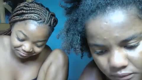 Snapshot of allizida01 chatting on 11-19-25, 07:47 allizida01 online show from 11-19-25, 07:47