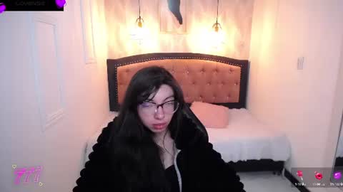 Snapshot of alllyson_ chatting on 07-16-26, 08:04 alison online show from 07-16-26, 08:04