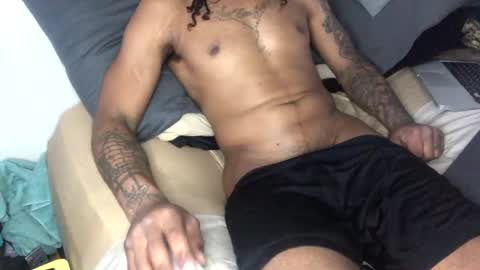 Snapshot of allthewayup10 chatting on 01-05-25, 11:15 allthewayup10 online show from 01-05-25, 11:15