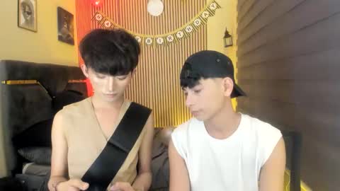 Snapshot of alluring_alpha chatting on 09-09-25, 04:06 kim and josh online show from 09-09-25, 04:06