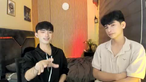 Snapshot of alluring_alpha chatting on 10-02-25, 12:28 kim and josh online show from 10-02-25, 12:28