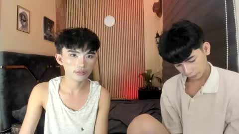 Snapshot of alluring_alpha chatting on 10-22-25, 07:30 kim and josh online show from 10-22-25, 07:30