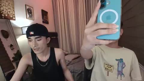 Snapshot of alluring_alpha chatting on 12-14-25, 07:07 kim and josh online show from 12-14-25, 07:07