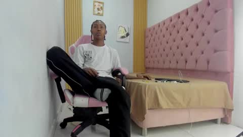 alluringangel01 online show from 11-10-25, 02:43