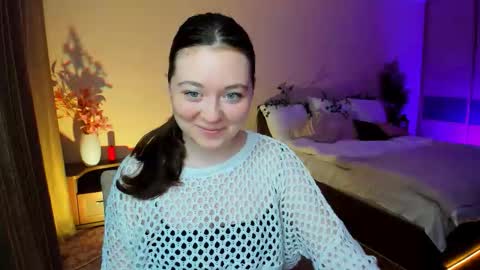 alluringeyess online show from 11-12-25, 04:51